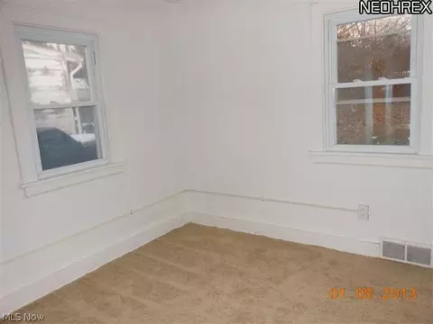 807 Kickapoo Ave, Akron, OH 44305 photo 10