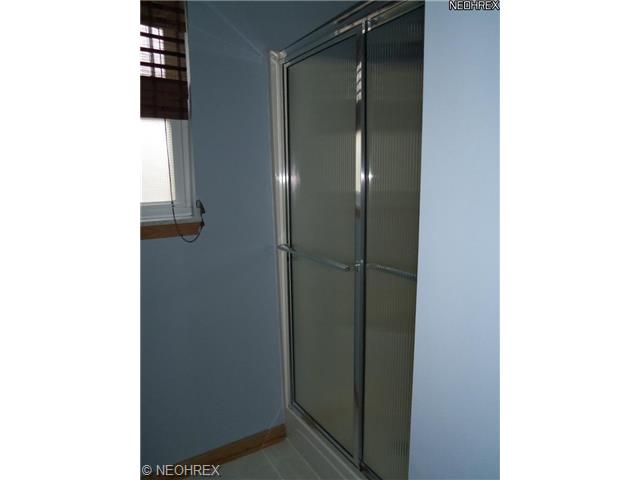 36877 Stevens Blvd, Willoughby, OH 44094 photo 17