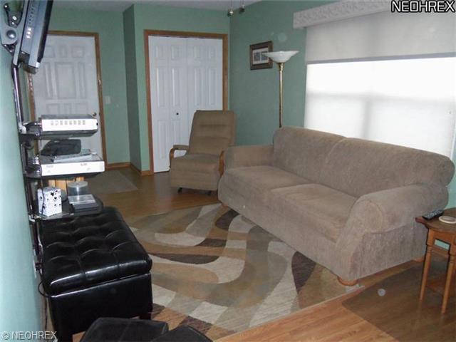 36877 Stevens Blvd, Willoughby, OH 44094 photo 9