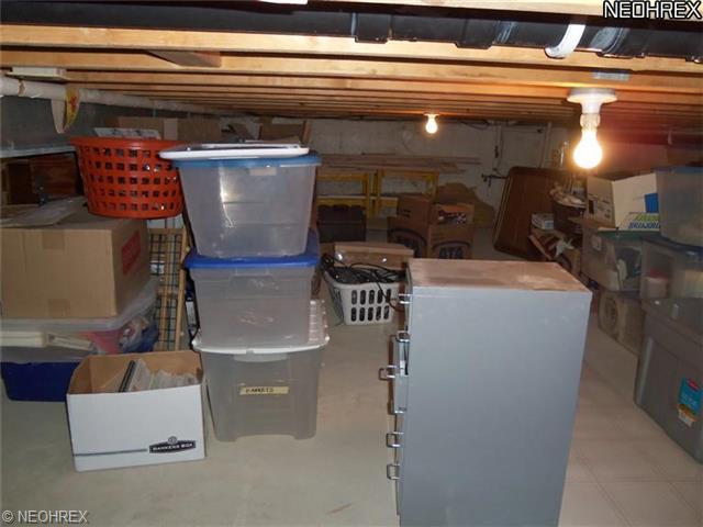 36877 Stevens Blvd, Willoughby, OH 44094 photo 14