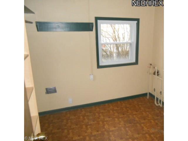 226 Winckles St, Elyria, OH 44035 photo 7