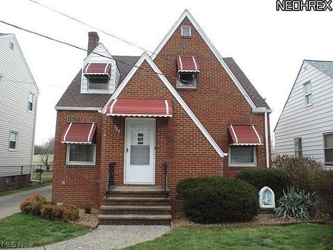 920 E 250th St, Euclid, OH 44132 photo 1