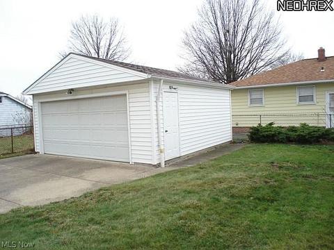 920 E 250th St, Euclid, OH 44132 photo 16