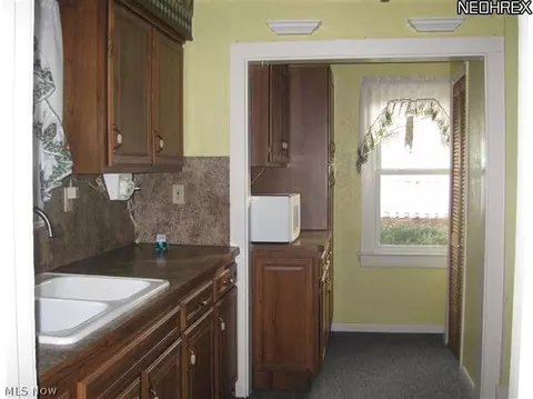 1176 Hampton Rd, Kent, OH 44240 photo 6