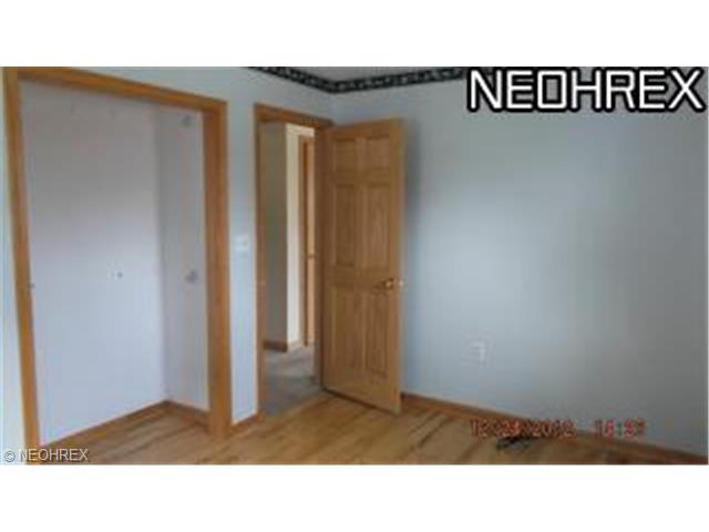 1725 Columbus Ave, Ashtabula, OH 44004 photo 6