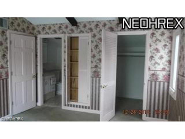 1725 Columbus Ave, Ashtabula, OH 44004 photo 13