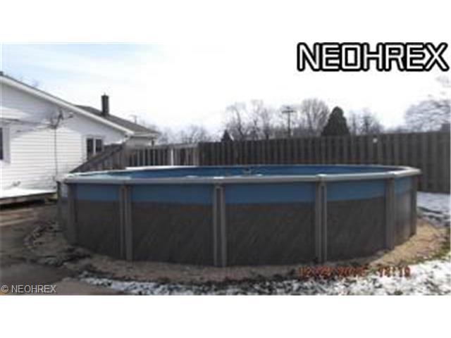 1725 Columbus Ave, Ashtabula, OH 44004 photo 2