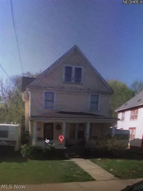 752 Hazel St, Akron, OH 44305 photo 1