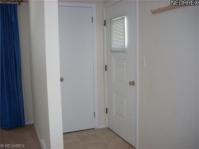 31505 Daniel Dr, Eastlake, OH 44095 photo 1
