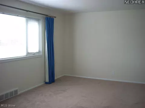 31505 Daniel Dr, Willowick, OH 44095 photo 5