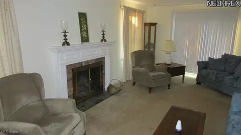 347 University Ave, Elyria, OH 44035 photo 2