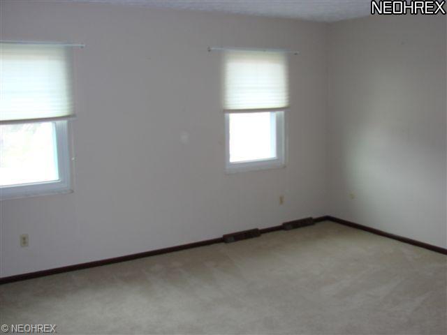 5330 Richards Dr, Mentor, OH 44060 photo 6