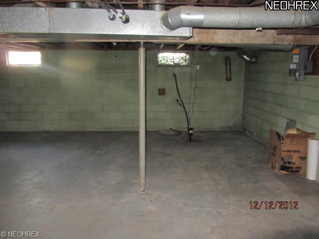 41864 Rambler Ave, Elyria, OH 44035 photo 4