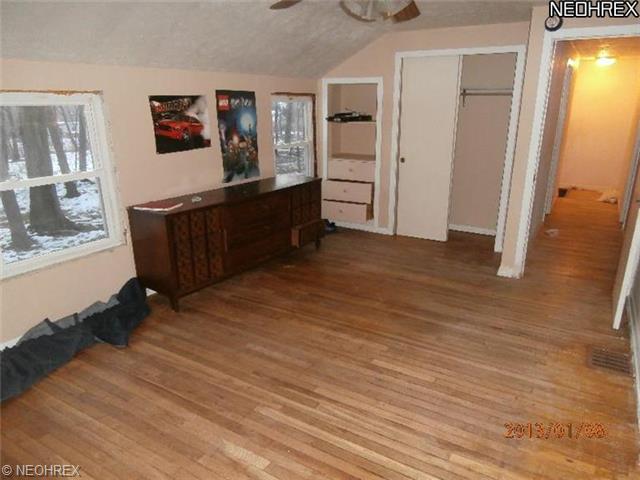 9664 Blackbrook Rd, Mentor, OH 44060 photo 4