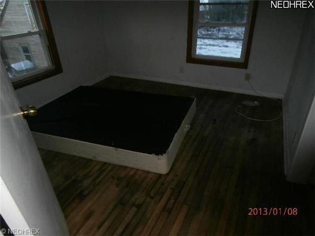 9664 Blackbrook Rd, Mentor, OH 44060 photo 5