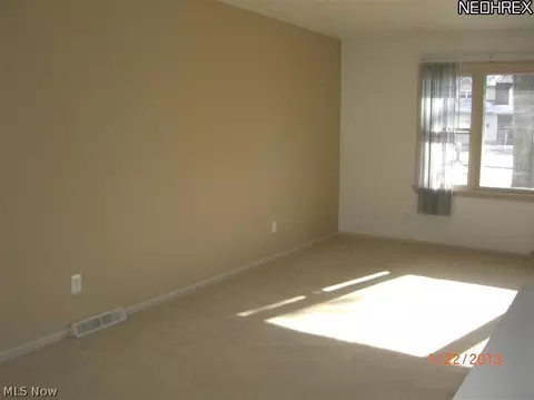 6900 Colleen Dr, Youngstown, OH 44512 photo 6