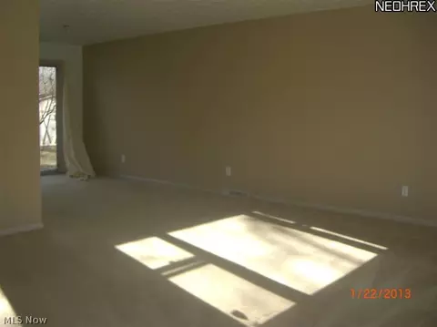 6900 Colleen Dr, Youngstown, OH 44512 photo 5