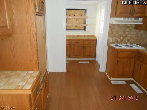 1024 Middle Ave, Elyria, OH 44035 photo 3