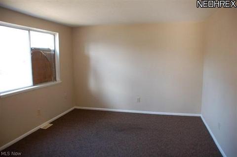 128 High St, Elyria, OH 44035 photo 6