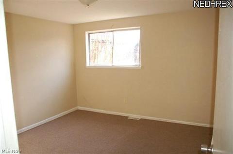 128 High St, Elyria, OH 44035 photo 8