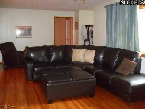 7345 Longview Ave, Mentor, OH 44060 photo 3