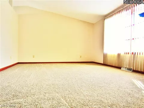 4103 Kenyon Ave, Lorain, OH 44053 photo 6