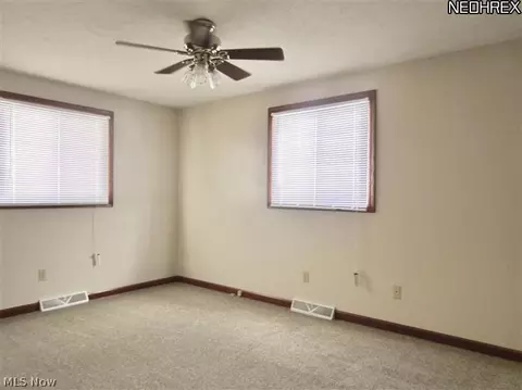 4103 Kenyon Ave, Lorain, OH 44053 photo 8