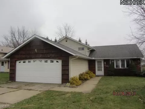 126 Valley Forge Cir, Elyria, OH 44035 photo 1