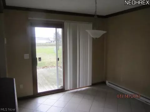 126 Valley Forge Cir, Elyria, OH 44035 photo 4