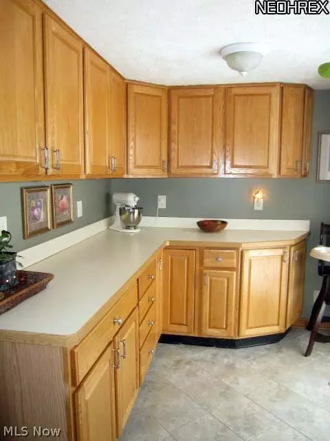 145 Sheldon Dr, Akron, OH 44313 photo 12