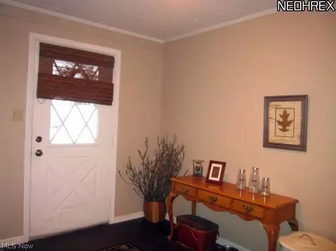 145 Sheldon Dr, Akron, OH 44313 photo 3