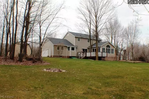 237 Greenview Dr, Aurora, OH 44202 photo 5