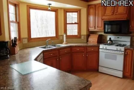 237 Greenview Dr, Aurora, OH 44202 photo 6