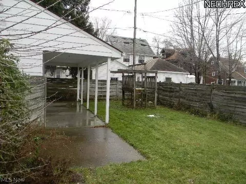 321 Kenyon Ave, Elyria, OH 44035 photo 4