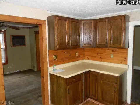 321 Kenyon Ave, Elyria, OH 44035 photo 9