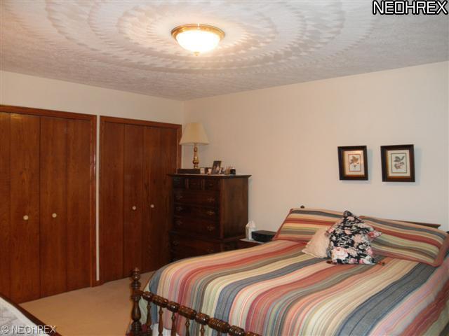 743 Bittersweet Dr NE, Massillon, OH 44646 photo 4