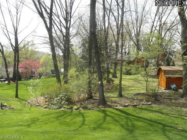 743 Bittersweet Dr NE, Massillon, OH 44646 photo 9