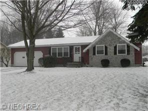 6955 Colleen Dr, Youngstown, OH 44512 photo 1