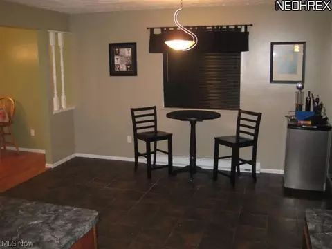 143 Mount Vernon Ct, Elyria, OH 44035 photo 3