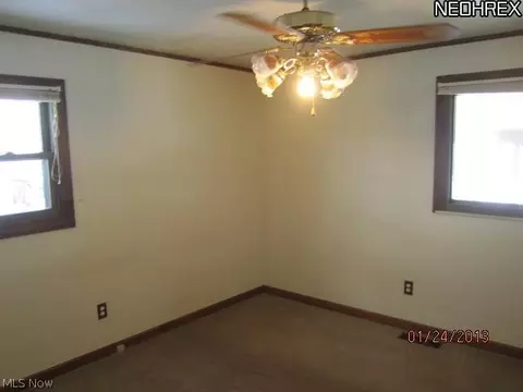 733 Stanford Ave, Elyria, OH 44035 photo 5