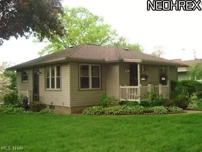 1316 Dover Ave, Dover, OH 44622 photo 1