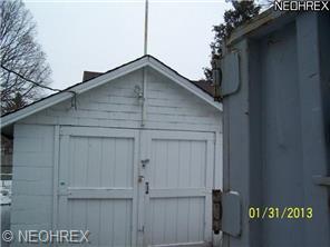 391 Elm St, Struthers, OH 44471 photo 2