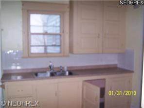 391 Elm St, Struthers, OH 44471 photo 3