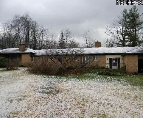 10379 Thwing Rd, Chardon, OH 44024 photo 1