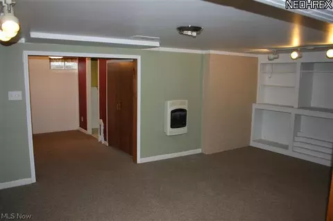 549 Eastern Heights Blvd, Elyria, OH 44035 photo 14