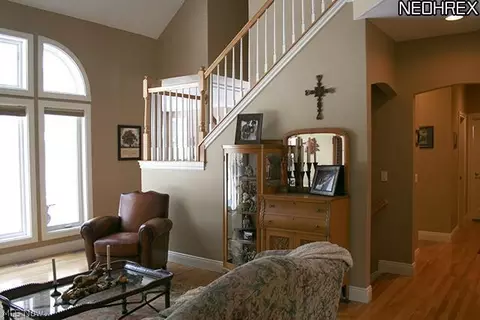 12180 Falls Rd, Chardon, OH 44024 photo 7