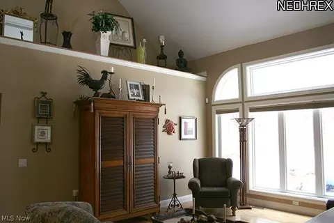 12180 Falls Rd, Chardon, OH 44024 photo 6