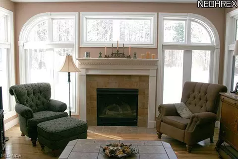 12180 Falls Rd, Chardon, OH 44024 photo 14