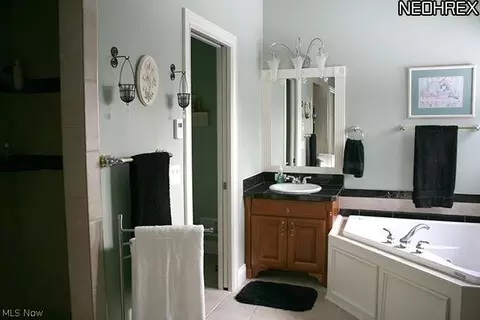 12180 Falls Rd, Chardon, OH 44024 photo 17