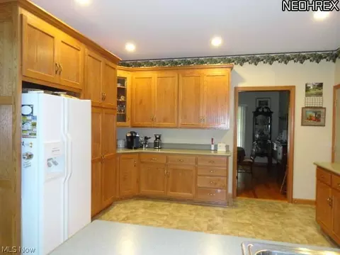 821 High St, Coshocton, OH 43812 photo 7